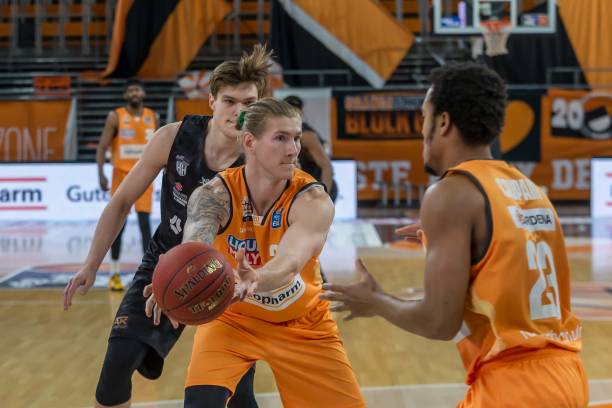 将罚球命中 将罚球命中